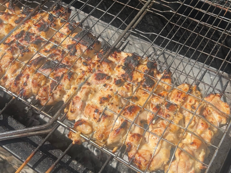 Greek-style chicken souvlaki skewers marinated in yogurt, garlic, lemon, and herbs, ready to grill – recipe by The Wooden Koutali.